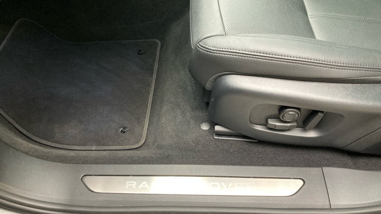 Land Rover Range Rover Evoque 2.0 D200 Dynamic SE 5dr Auto Diesel Hatchback